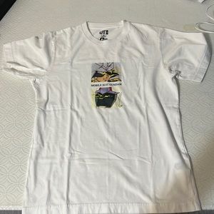 Uniqlo tshirt